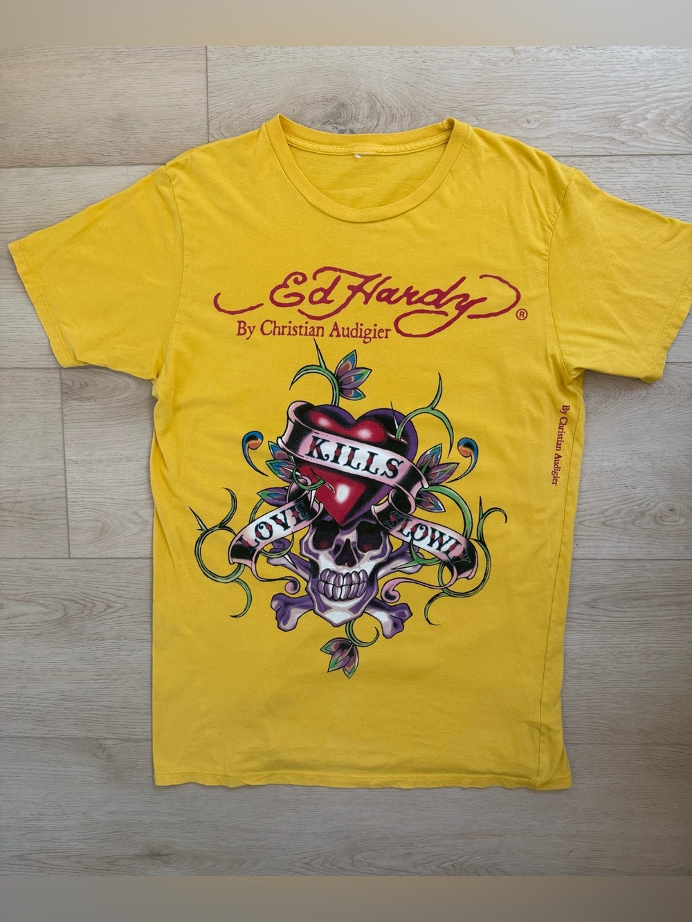 VTG Ed Hardy Yellow Short-Sleeve Tee with  Tattoo Heart Skull Graphic Men’s L